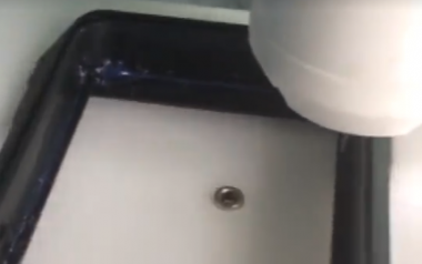 手機(jī)邊框熱熔點自動點膠機(jī)視頻